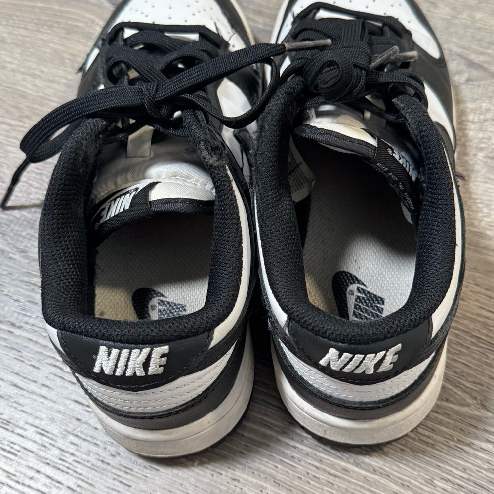 Nike Panda Dunks Size 6.5Y - Picture 4 of 11